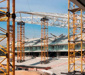 Étaiement de structure métallique à l’aide de tours MK.