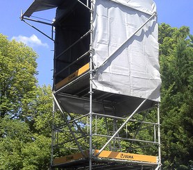 Bâches en PVC pour protection des intempéries de personnel et matériel.