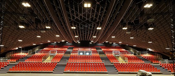 Salle Robert Hossein, Lourdes, France