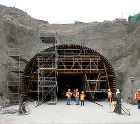 Tunnel Santa Rosa II, Lima, Pérou