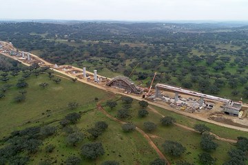 De nombreux équipements pour la construction du premier tronçon à grande vitesse du Portugal