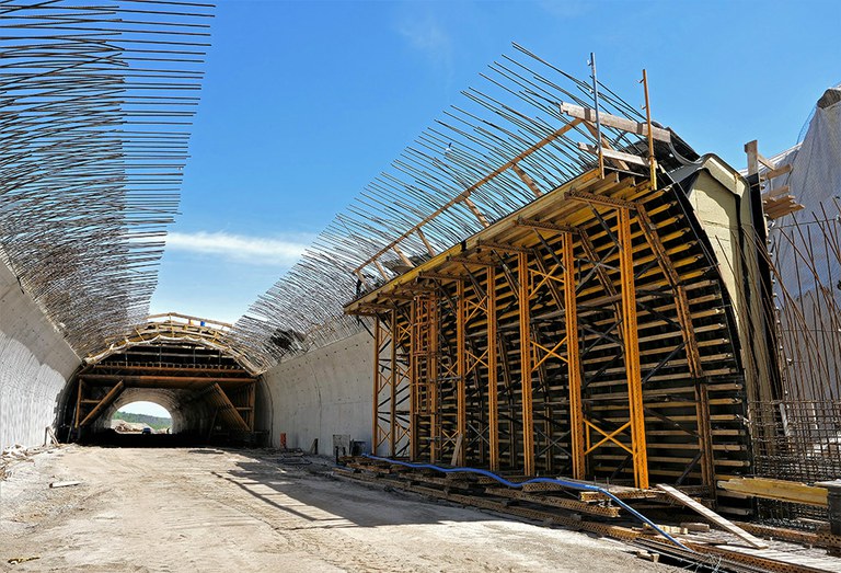 Nouveau tunnel à ciel ouvert avec ULMA