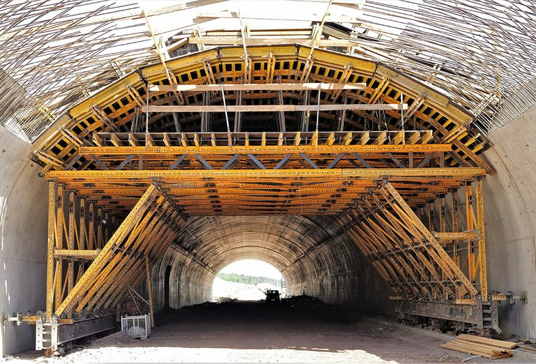 Nouveau tunnel à ciel ouvert avec ULMA