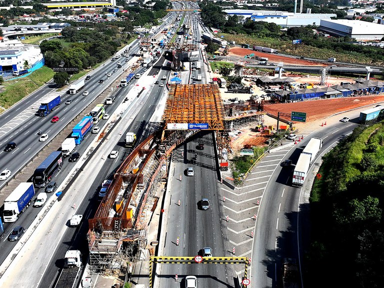 De nouveaux viaducs transforment la mobilité au Brésil