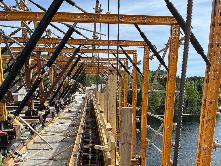 Le pont Valryggen en Norvège : une solution pour un bétonnage efficace des parapets