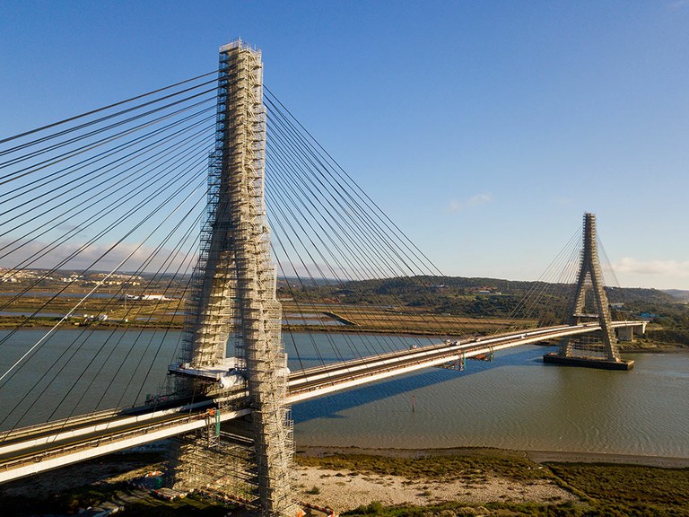 Rénovation du pont international sur le Guadiana