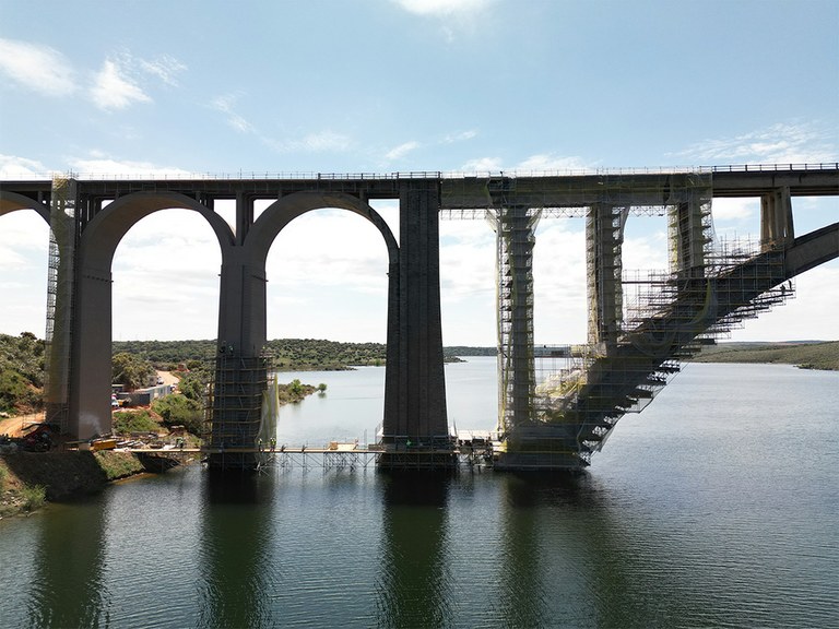 Rénovation du viaduc ferroviaire Martín Gil à Zamora, en Espagne