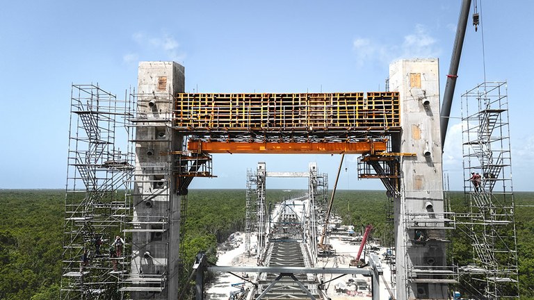 Solutions d’ingénierie pour le premier pont ferroviaire haubané du Mexique
